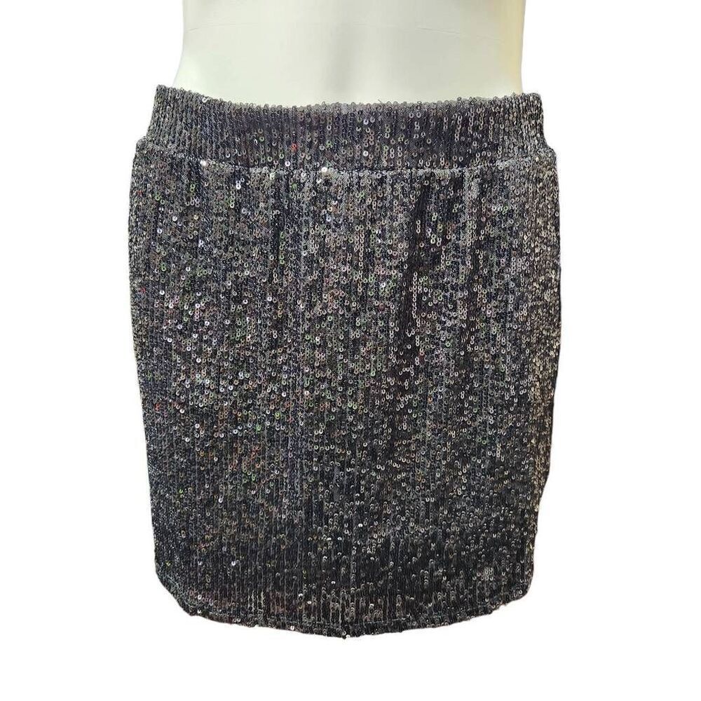 Love on a Hanger sequin mini skirt black shiny stretch Large‎
